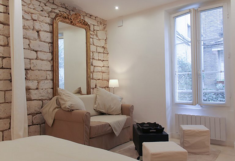 PA1XX009PC - PARISIAN CHIC