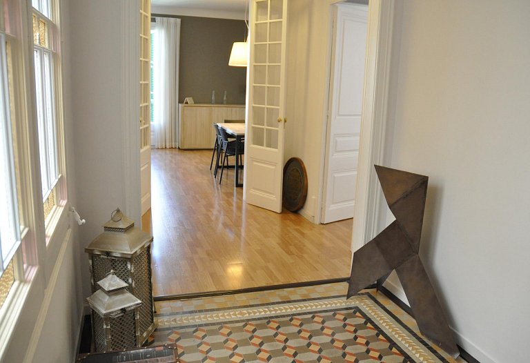 3BR Ático con Balcón